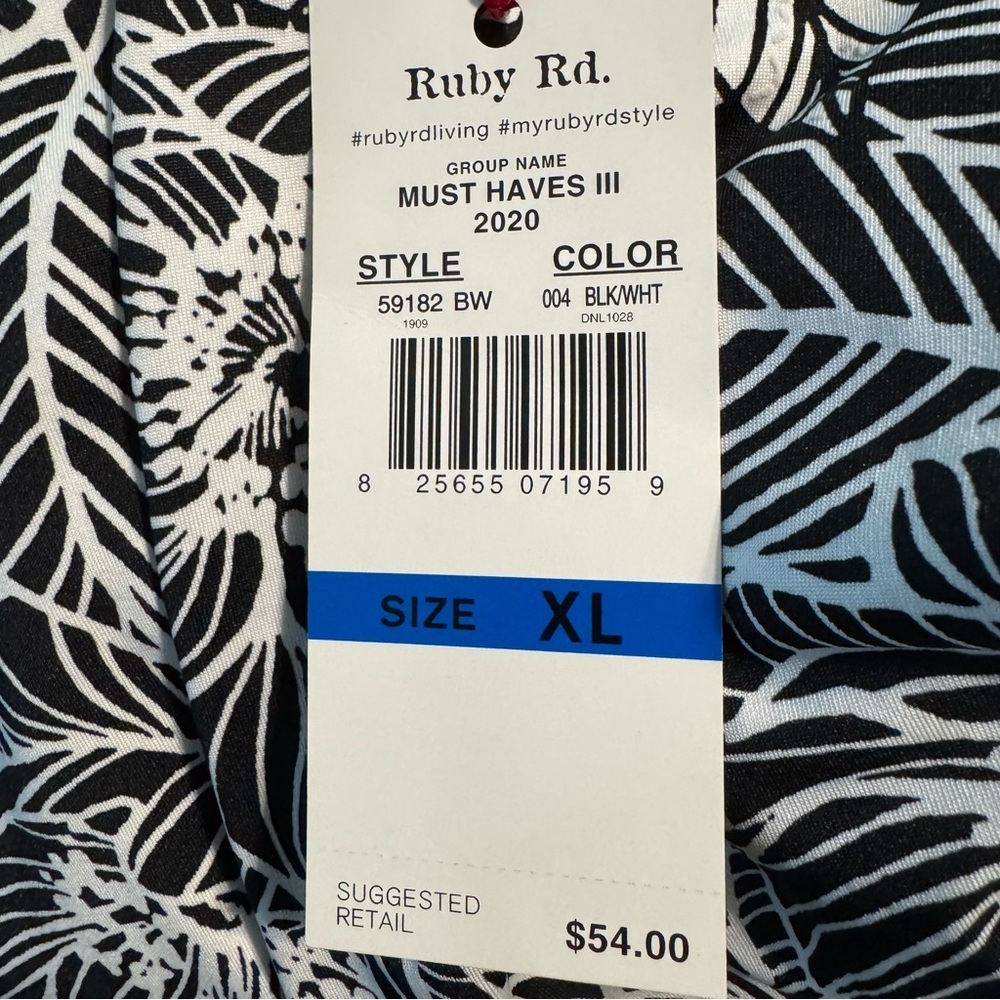 Ruby Rd. Monochrome Leaf Pattern Dress NWOT - Picture 7 of 7